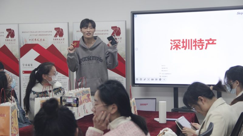少儿编程线上课与线下课：揭秘差异，助你明智选择